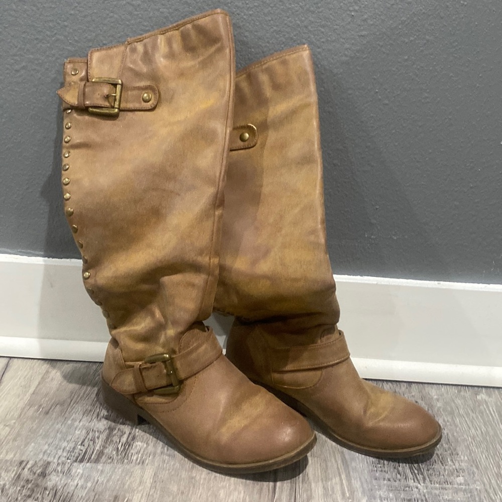 tan MADDEN GIRL riding boots size 6